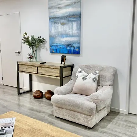 Kings View Apartment